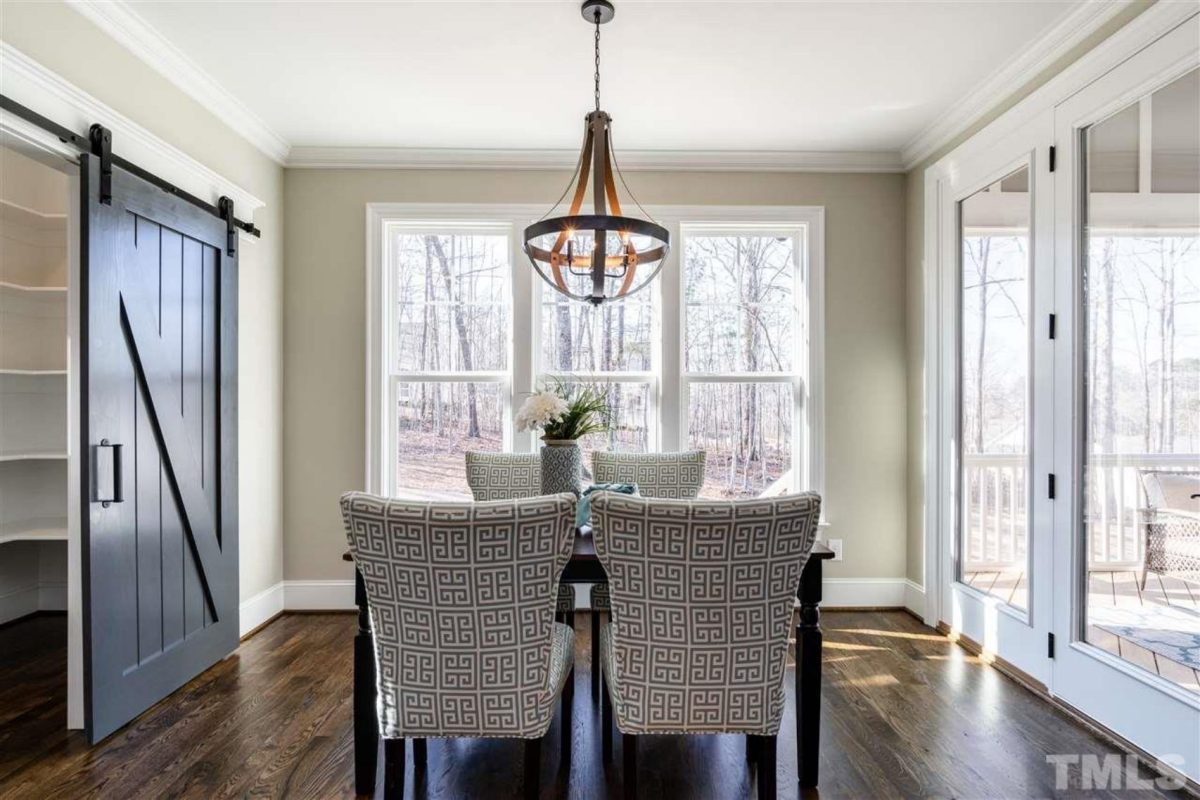 Elegant house Design with Two Floors and Custom Floor Plan