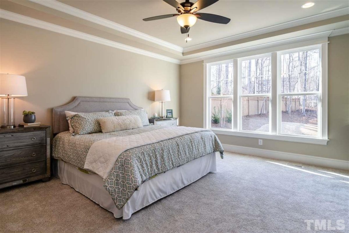 Elegant house Design with Two Floors and Custom Floor Plan