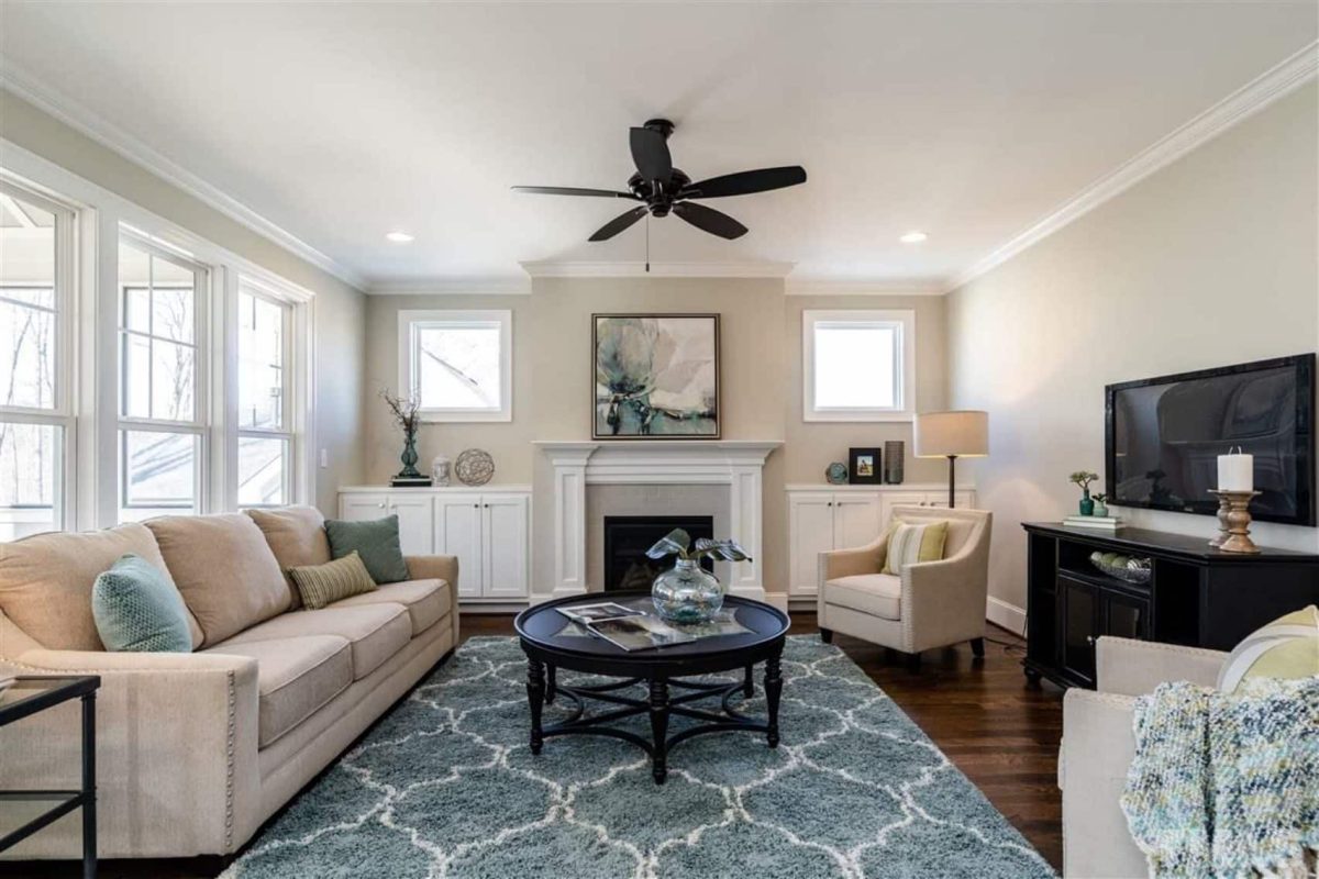 Beautiful 2.5-Story house Plan with 5 Bedrooms and Detailed CAD Designs