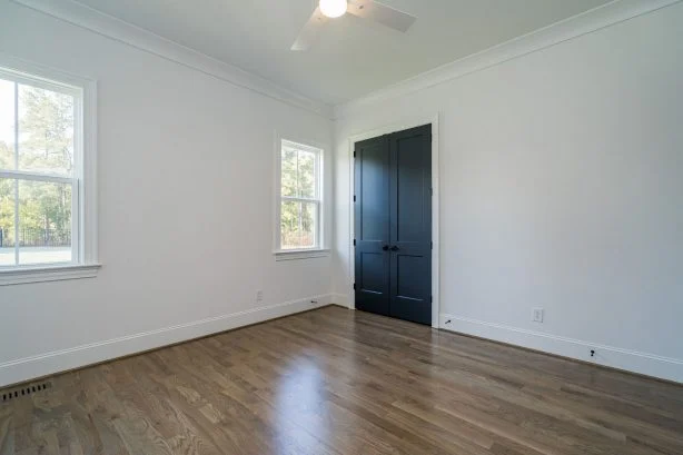 Beautiful 2.5-Story house Plan with 5 Bedrooms and Detailed CAD Designs