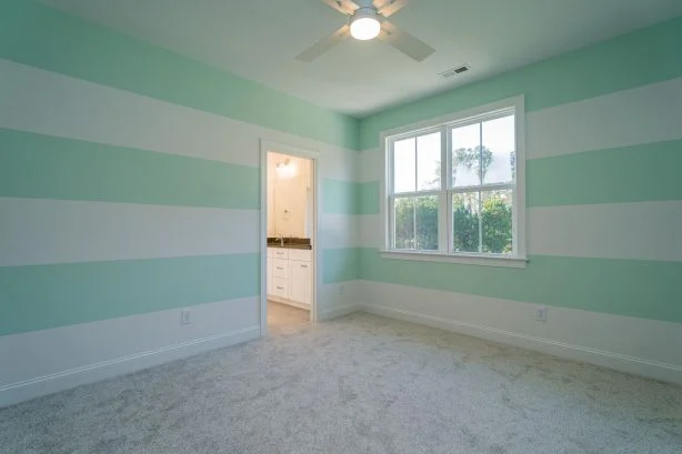 Beautiful 2.5-Story house Plan with 5 Bedrooms and Detailed CAD Designs