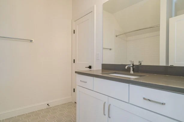 Beautiful 2.5-Story house Plan with 5 Bedrooms and Detailed CAD Designs