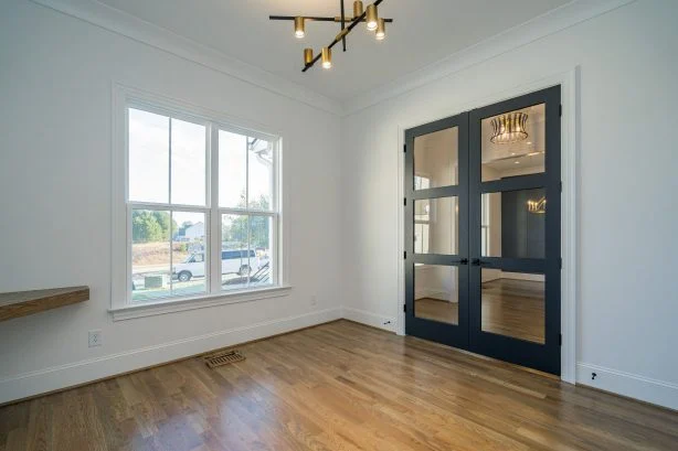 Beautiful 2.5-Story house Plan with 5 Bedrooms and Detailed CAD Designs