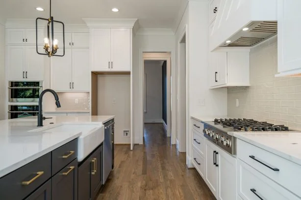 Beautiful 2.5-Story house Plan with 5 Bedrooms and Detailed CAD Designs