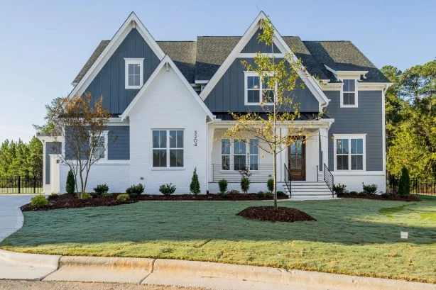 Beautiful 2.5-Story house Plan with 5 Bedrooms and Detailed CAD Designs