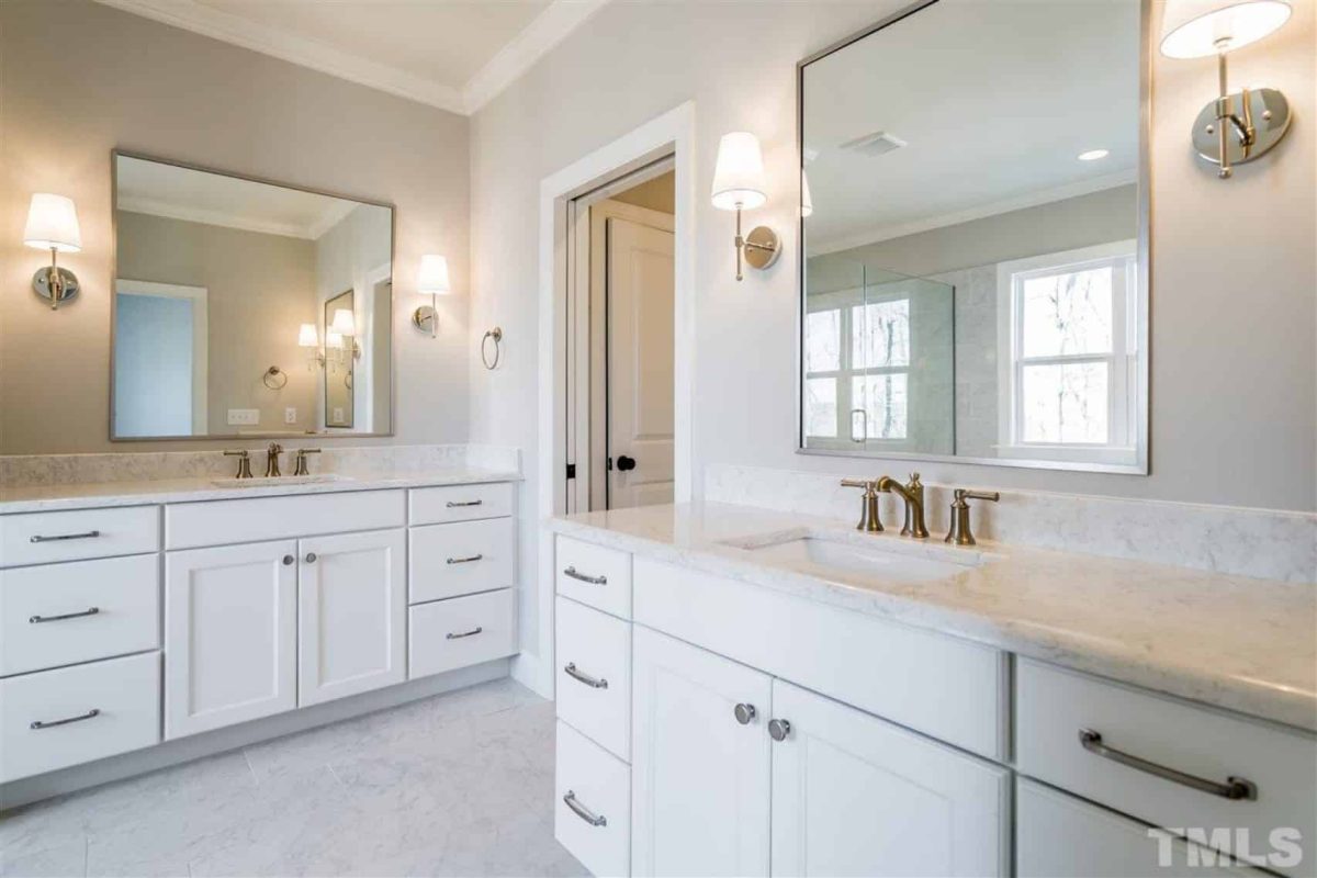 Modern Craftsman Floor Plan: Stunning house Design with CAD Blueprint