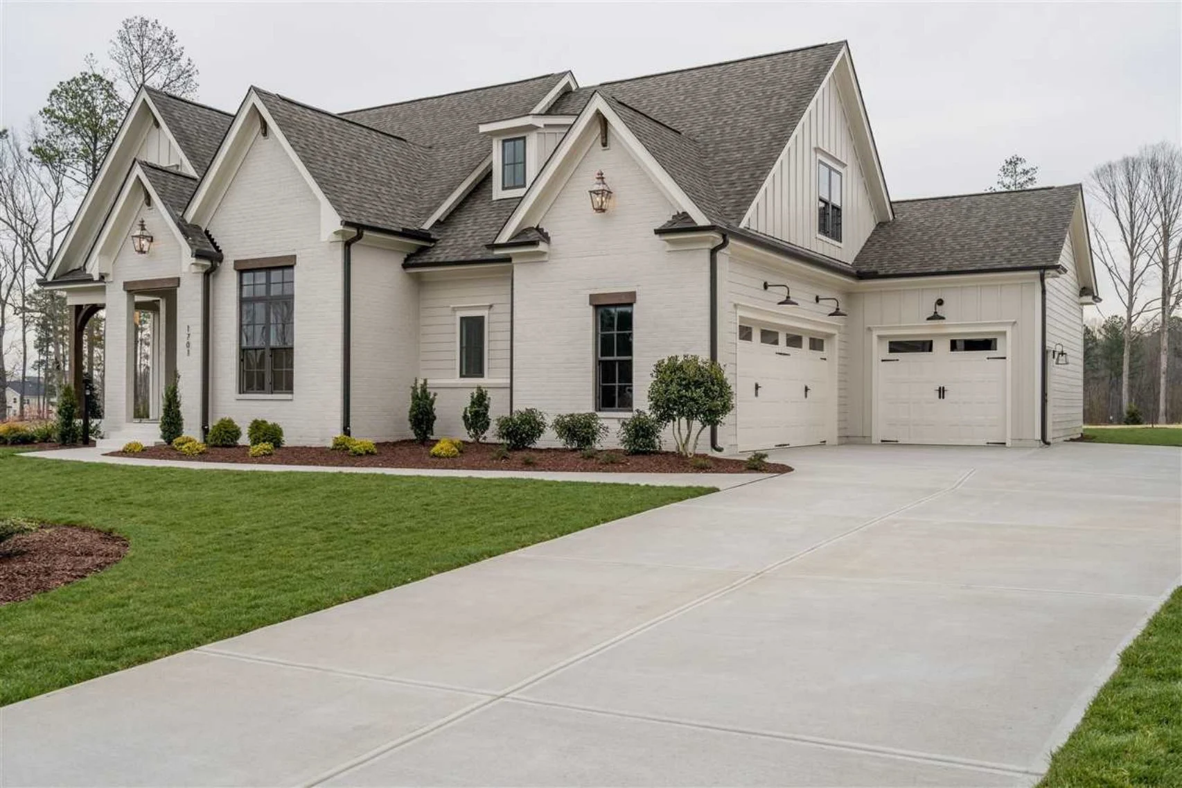 19-1695 HOUSE PLAN - Modern Craftsman House Plan – Floor Plans with CAD Designs 2 Modern Craftsman house Plan – Floor Plans with CAD Designs