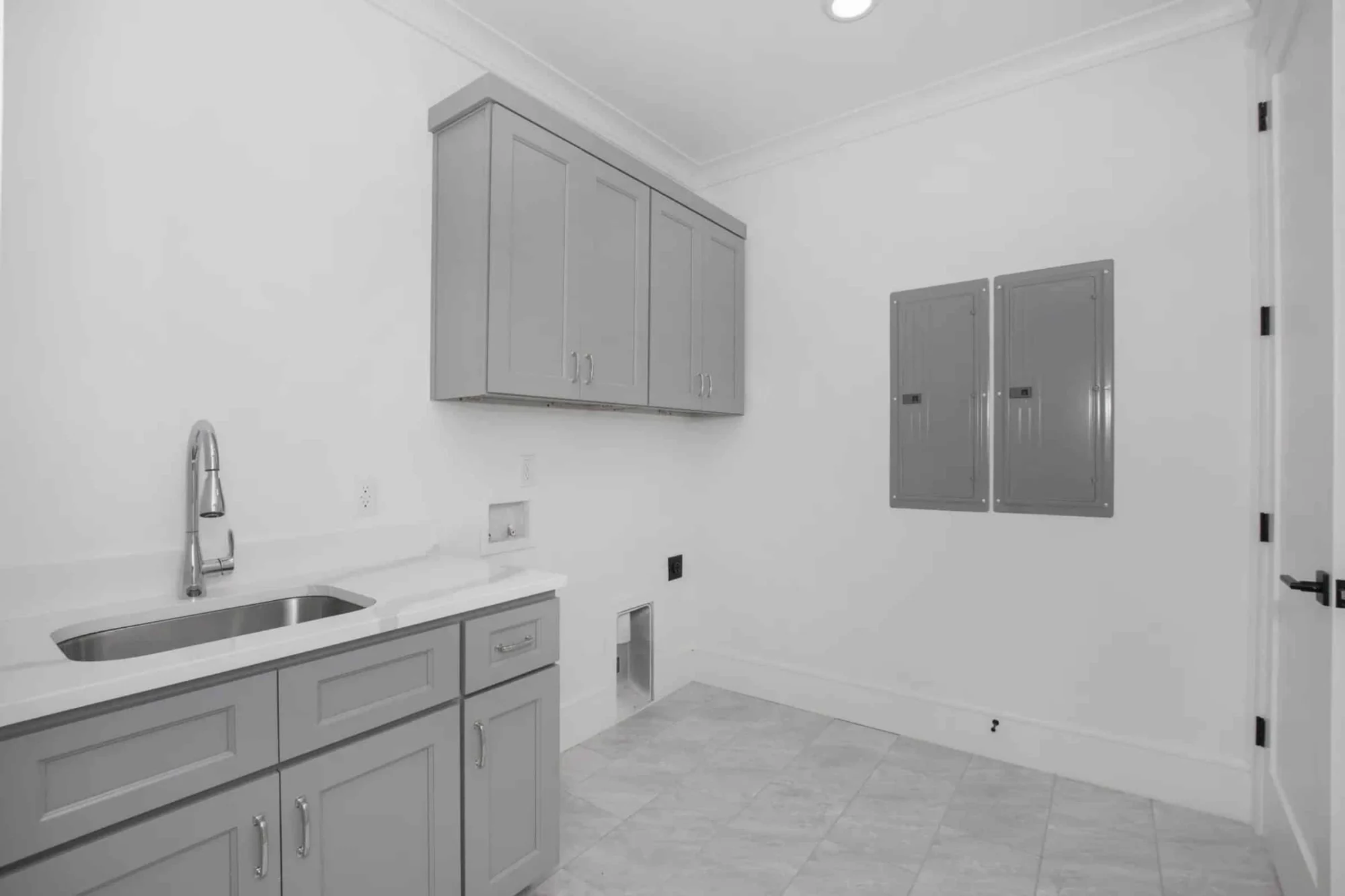 Charming Two-Story house Plan with CAD Designs and Floor Blueprint