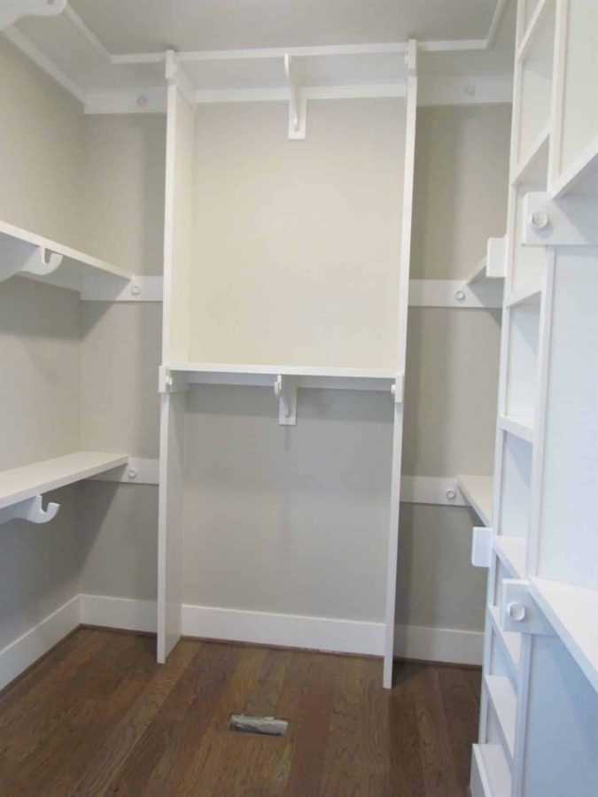 Craftsman house Floor Plan with Spacious Garage and Open Layout