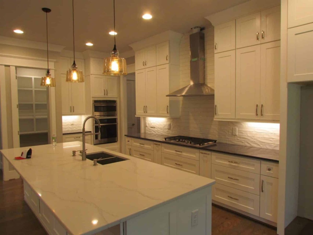 Craftsman house Floor Plan with Spacious Garage and Open Layout