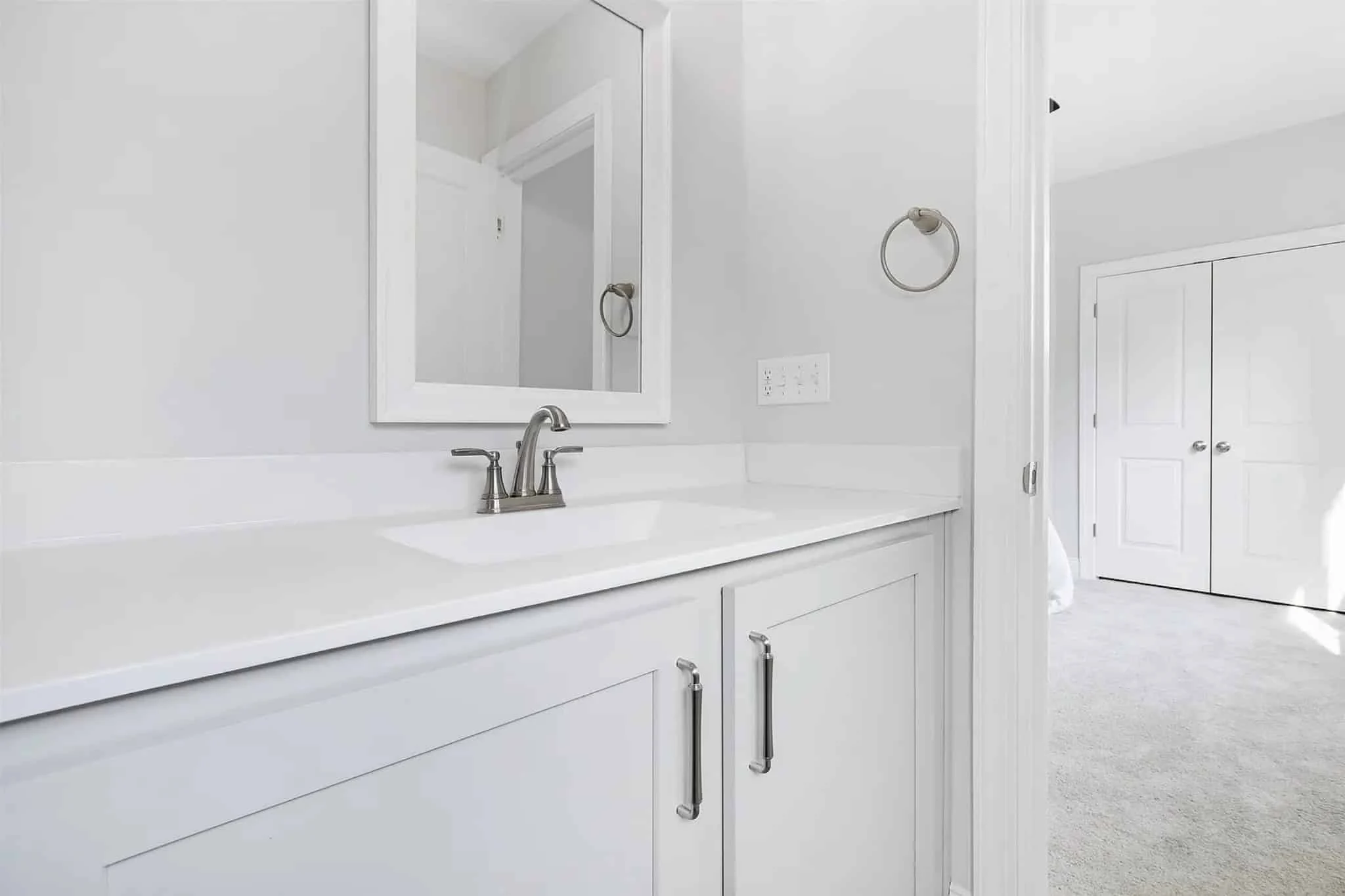 Spacious house Plan with CAD Blueprints & Modern Designs