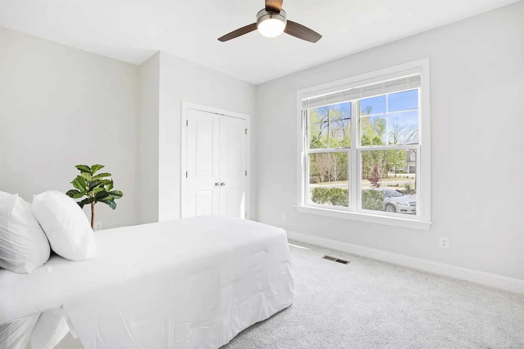 Spacious house Plan with CAD Blueprints & Modern Designs