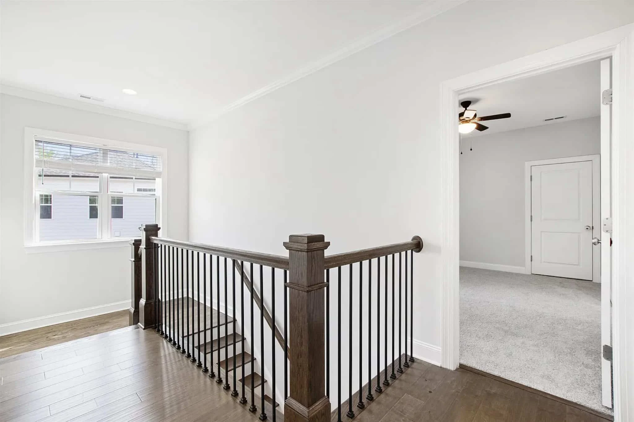 Spacious house Plan with CAD Blueprints & Modern Designs