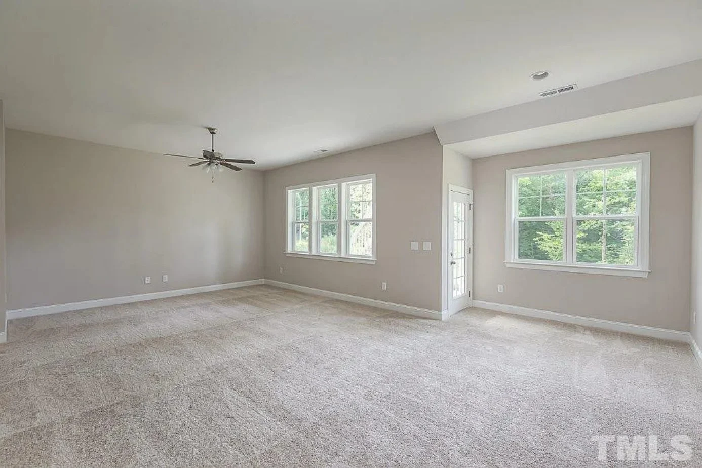 18-1884 HOUSE PLAN - Elegant House Plan with 5 Bedrooms, CAD Designs & Blueprint 23 Elegant house Plan with 5 Bedrooms, CAD Designs & Blueprint