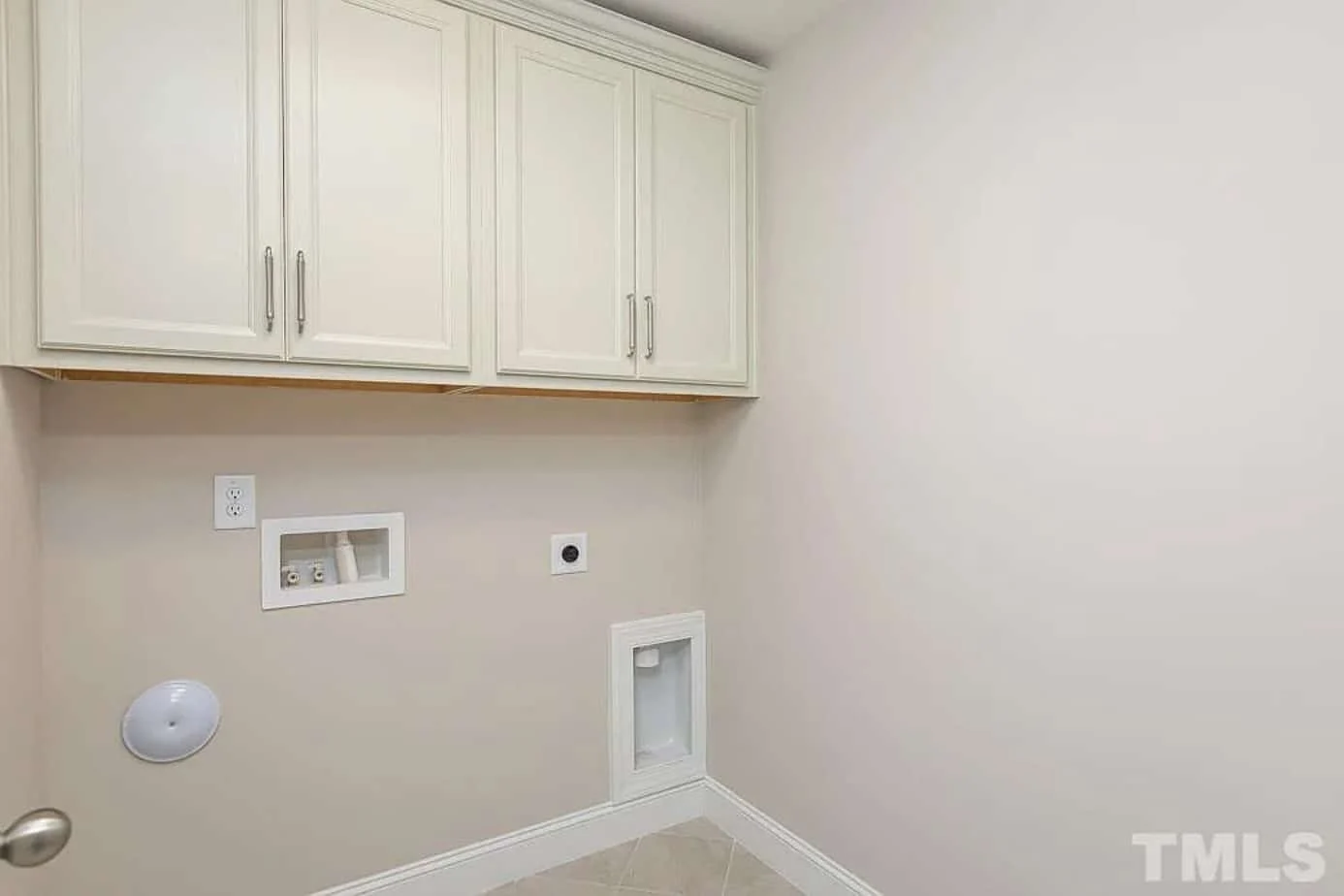 18-1884 HOUSE PLAN - Elegant House Plan with 5 Bedrooms, CAD Designs & Blueprint 13 Elegant house Plan with 5 Bedrooms, CAD Designs & Blueprint