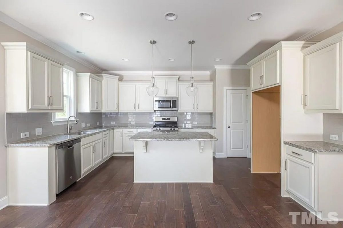 Elegant house Plan with 5 Bedrooms, CAD Designs & Blueprint