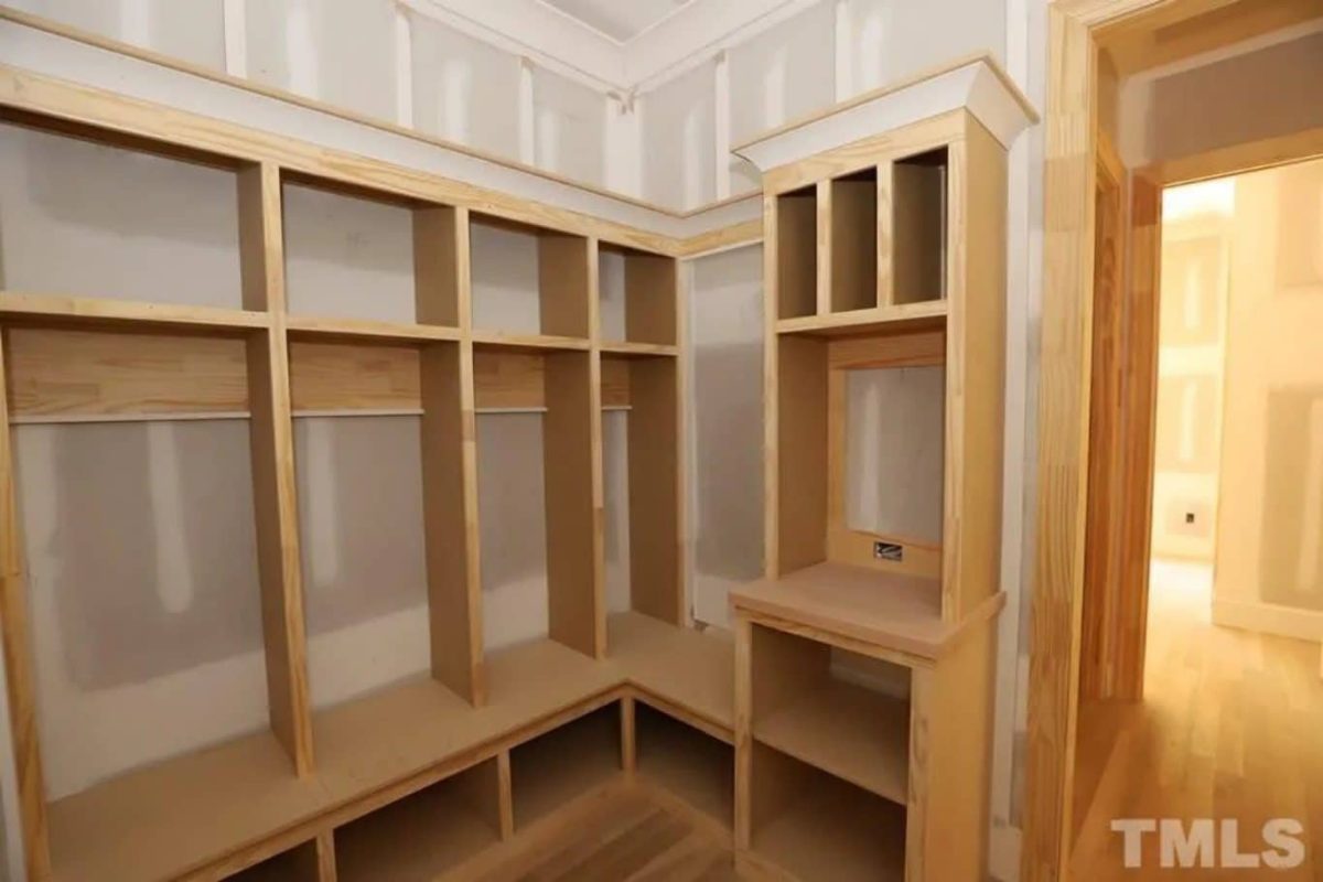 Modern Craftsman house Floor Plan with CAD Designs & Blueprints