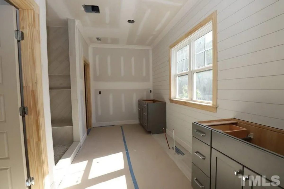 Modern Craftsman house Floor Plan with CAD Designs & Blueprints