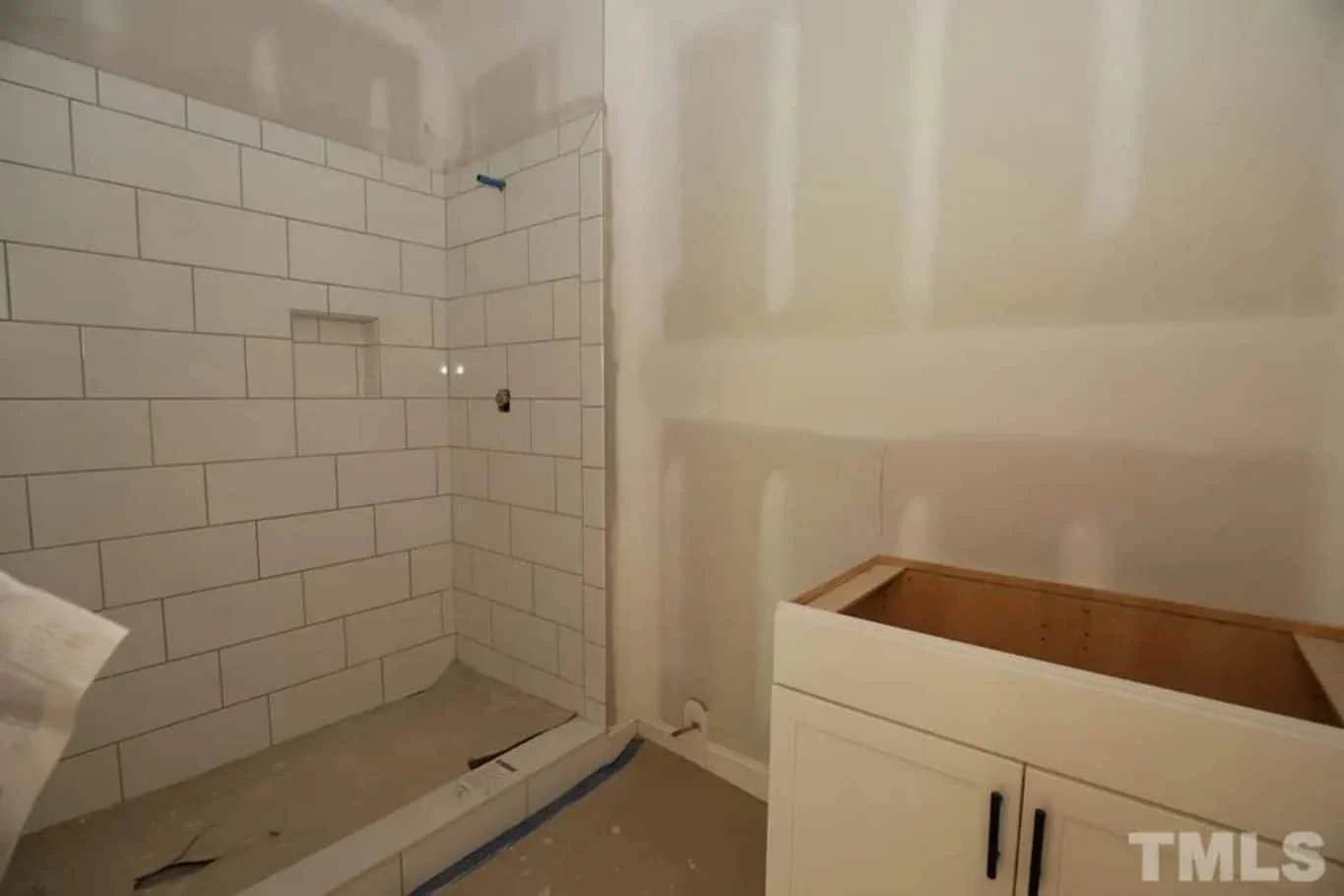 18-1636 HOUSE PLAN - Craftsman Home Plan - 4-Bed, 3-Bath, 2,750 SF 6 Modern Craftsman house Floor Plan with CAD Designs & Blueprints