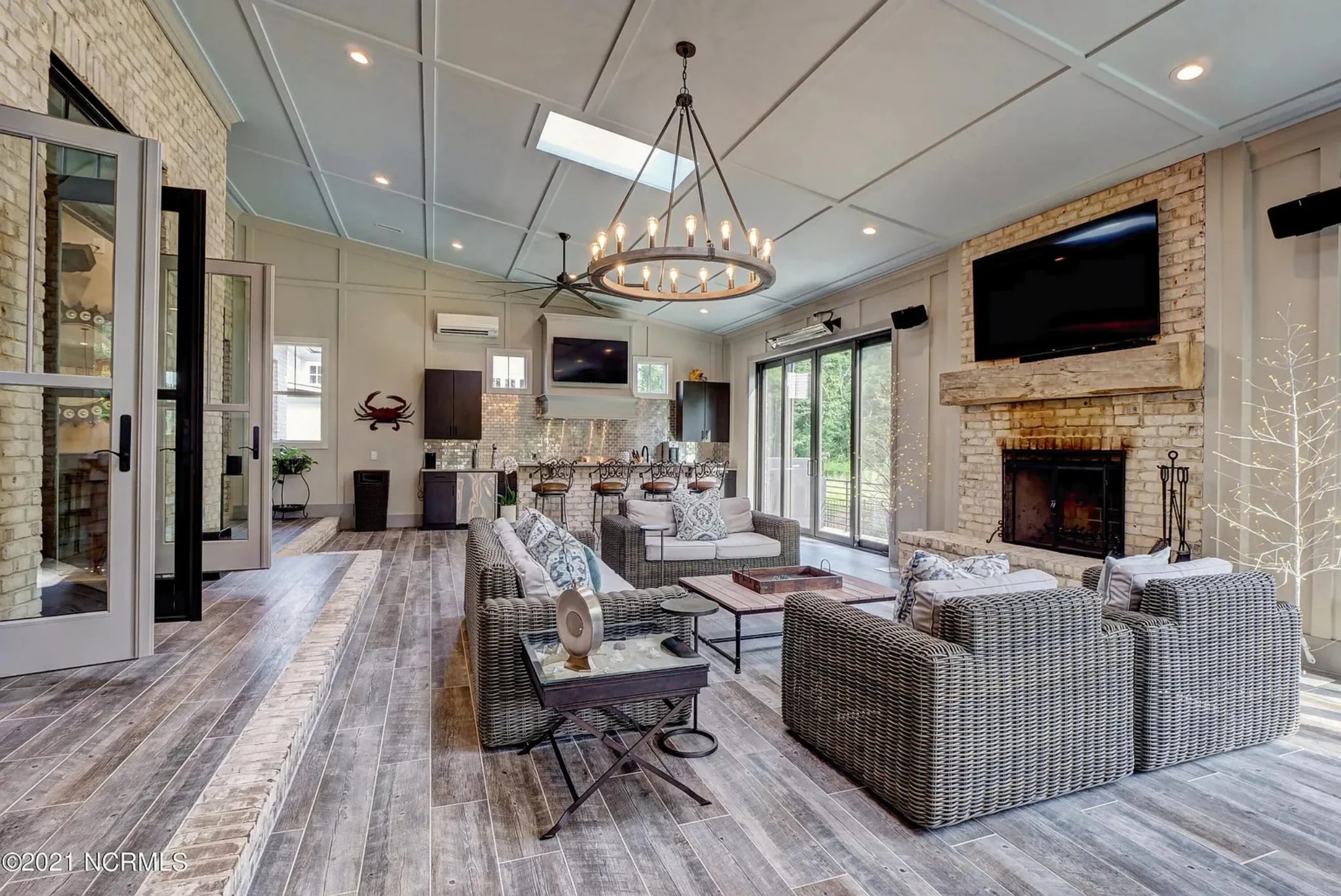Elegant house Plan with Detailed Architecture and Floor Designs