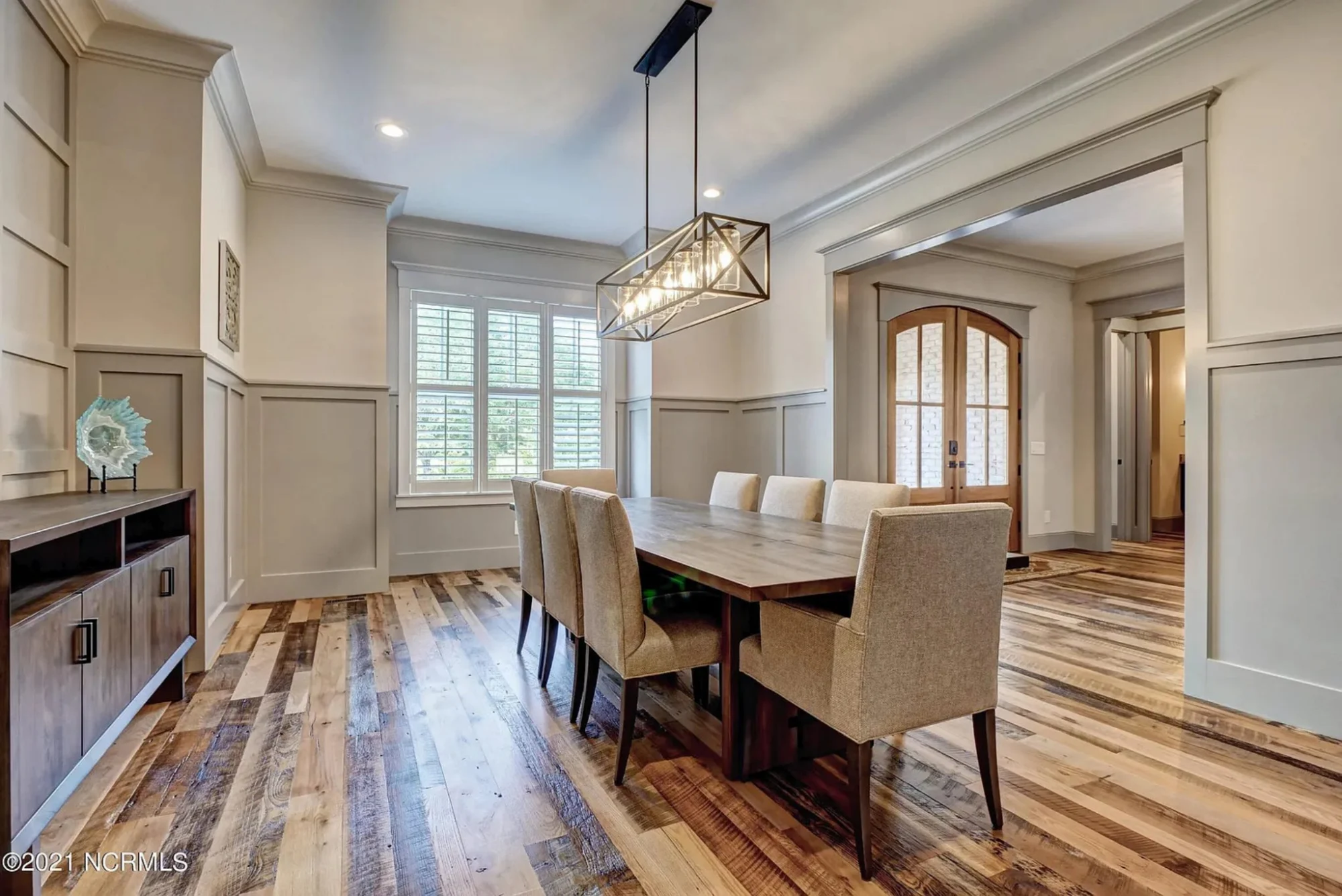 Elegant house Plan with Detailed Architecture and Floor Designs