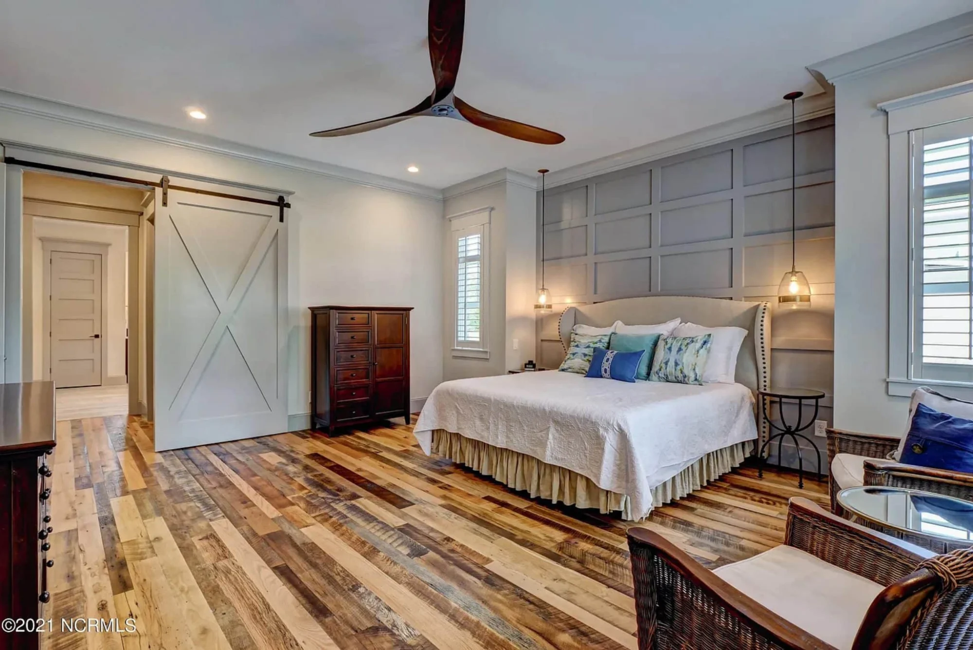 Elegant house Plan with Detailed Architecture and Floor Designs