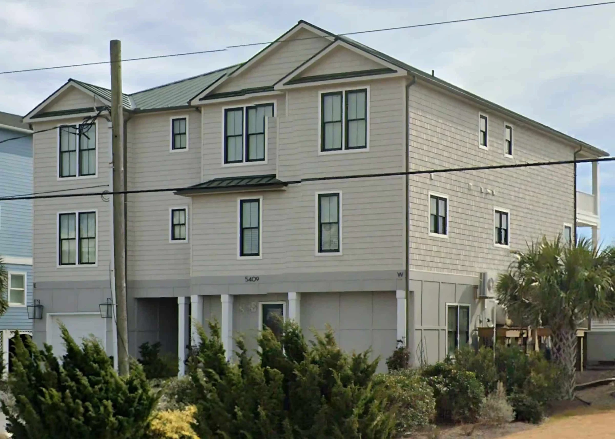 Beach Duplex Floor Plan with 4 Beds, Garage & CAD Designs