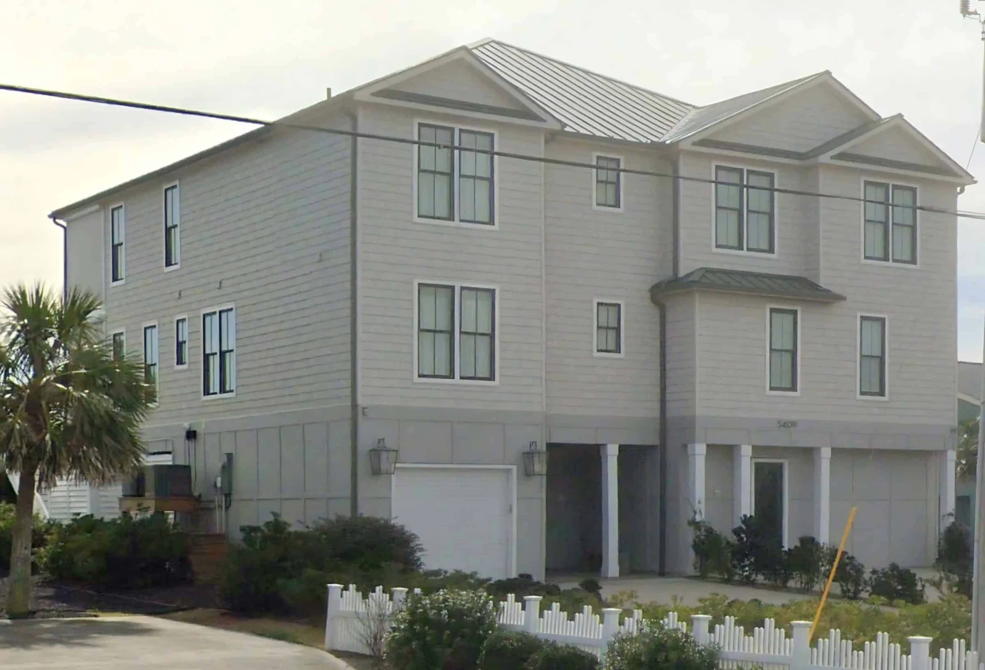 Beach Duplex Floor Plan with 4 Beds, Garage & CAD Designs