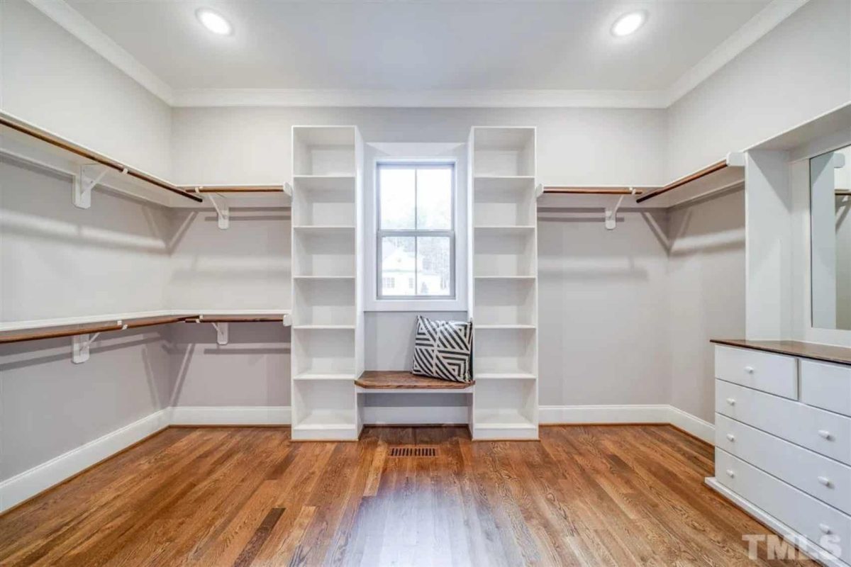 Modern Craftsman house Plan with Open Floor Designs