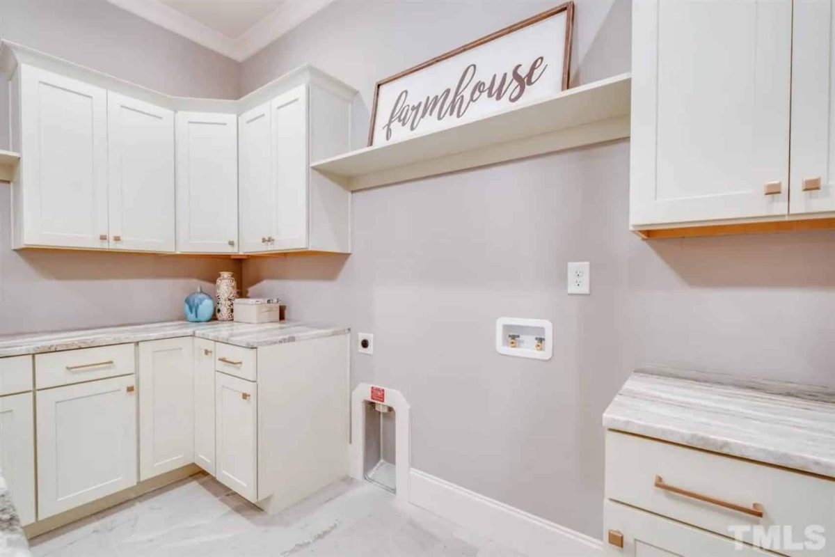 Modern Craftsman house Plan with Open Floor Designs