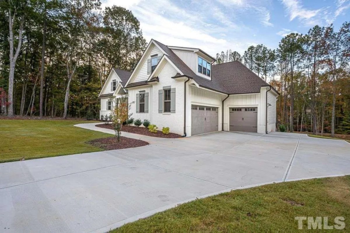 Modern Craftsman house Plan with Open Floor Designs