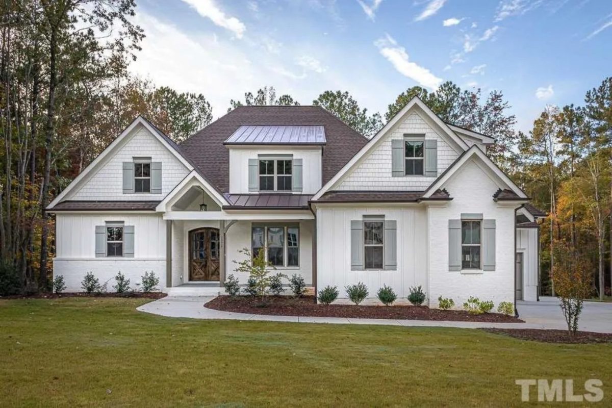 Modern Craftsman house Plan with Open Floor Designs