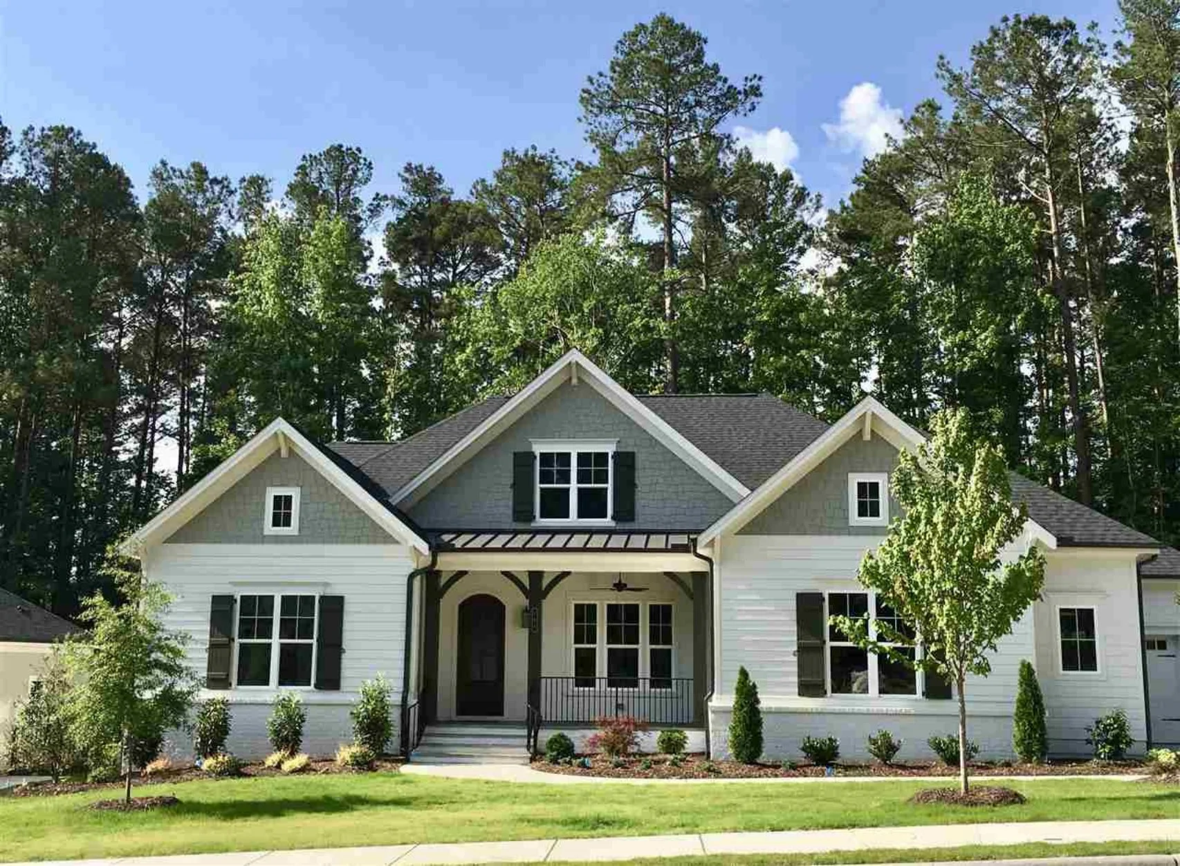 Spacious 5-Bedroom house Plan with Blueprint CAD Designs
