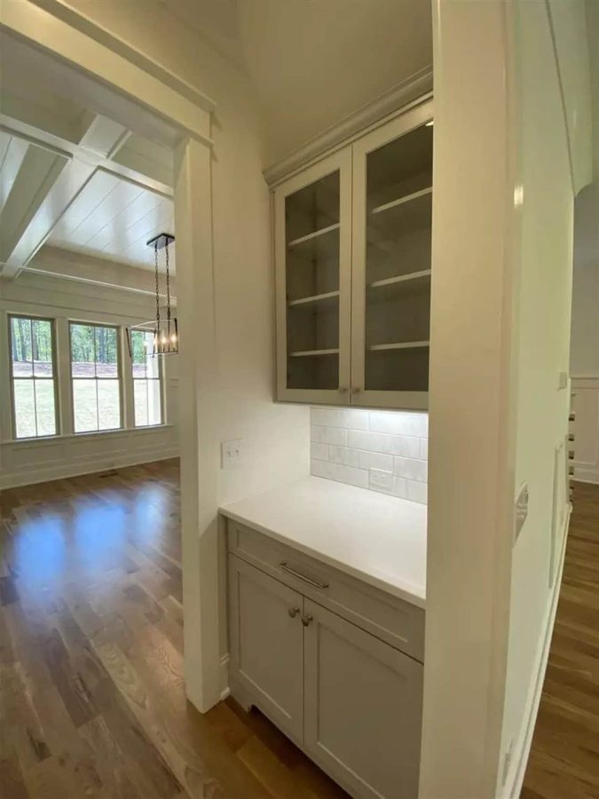 Traditional Craftsman house Plan with Spacious Floor Designs