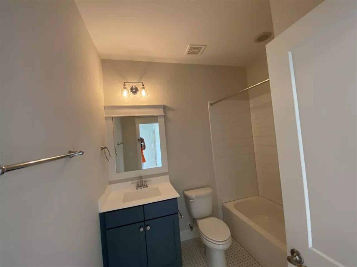 Traditional Craftsman house Plan with Spacious Floor Designs