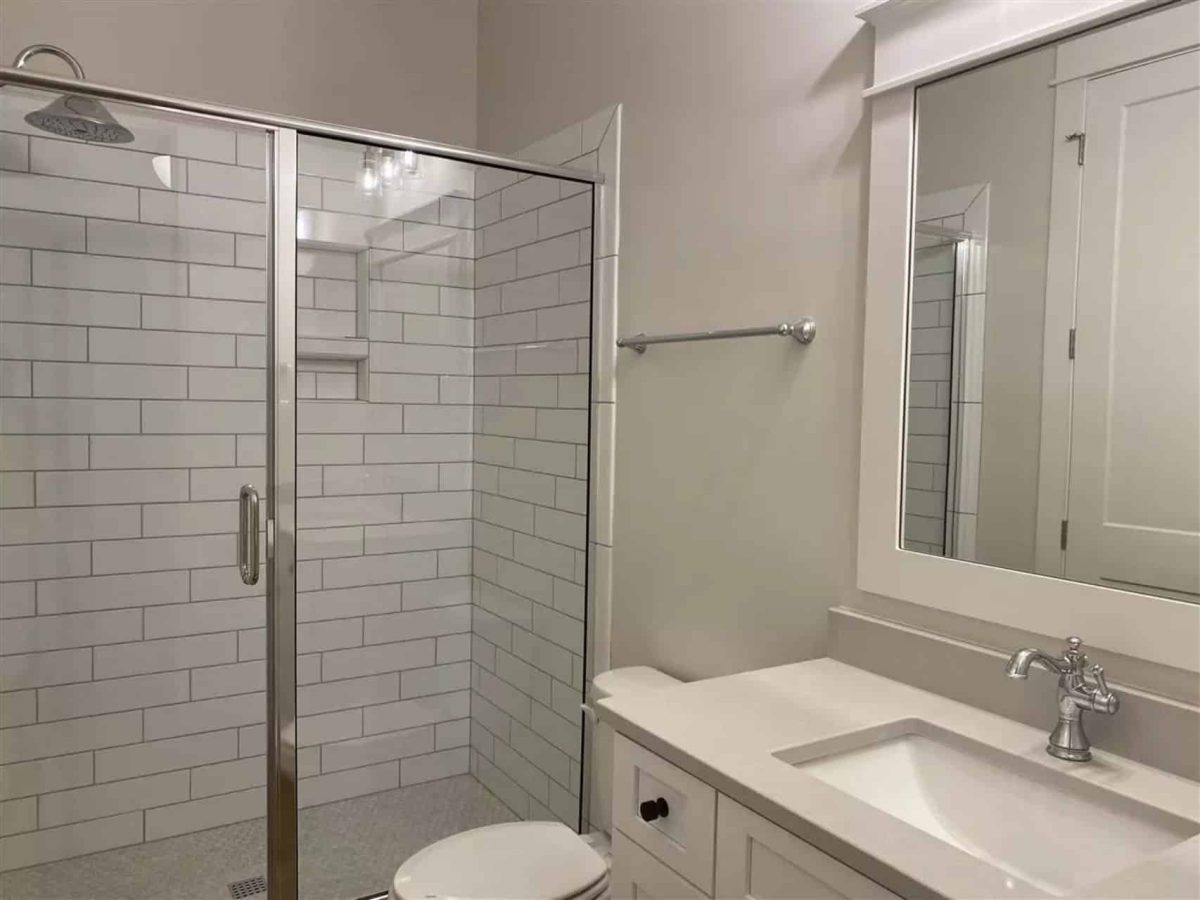 Traditional Craftsman house Plan with Spacious Floor Designs