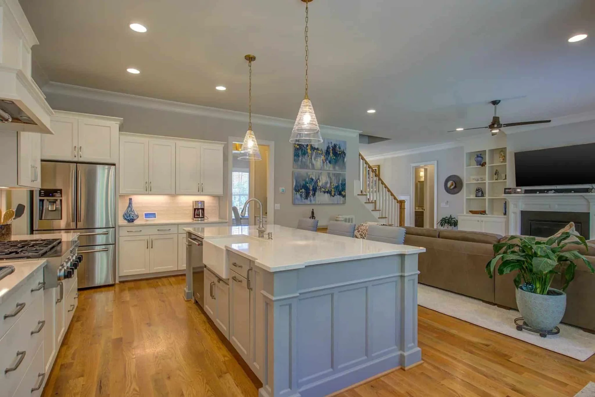 Spacious house Plan with Open Floor Plan and Unique Designs