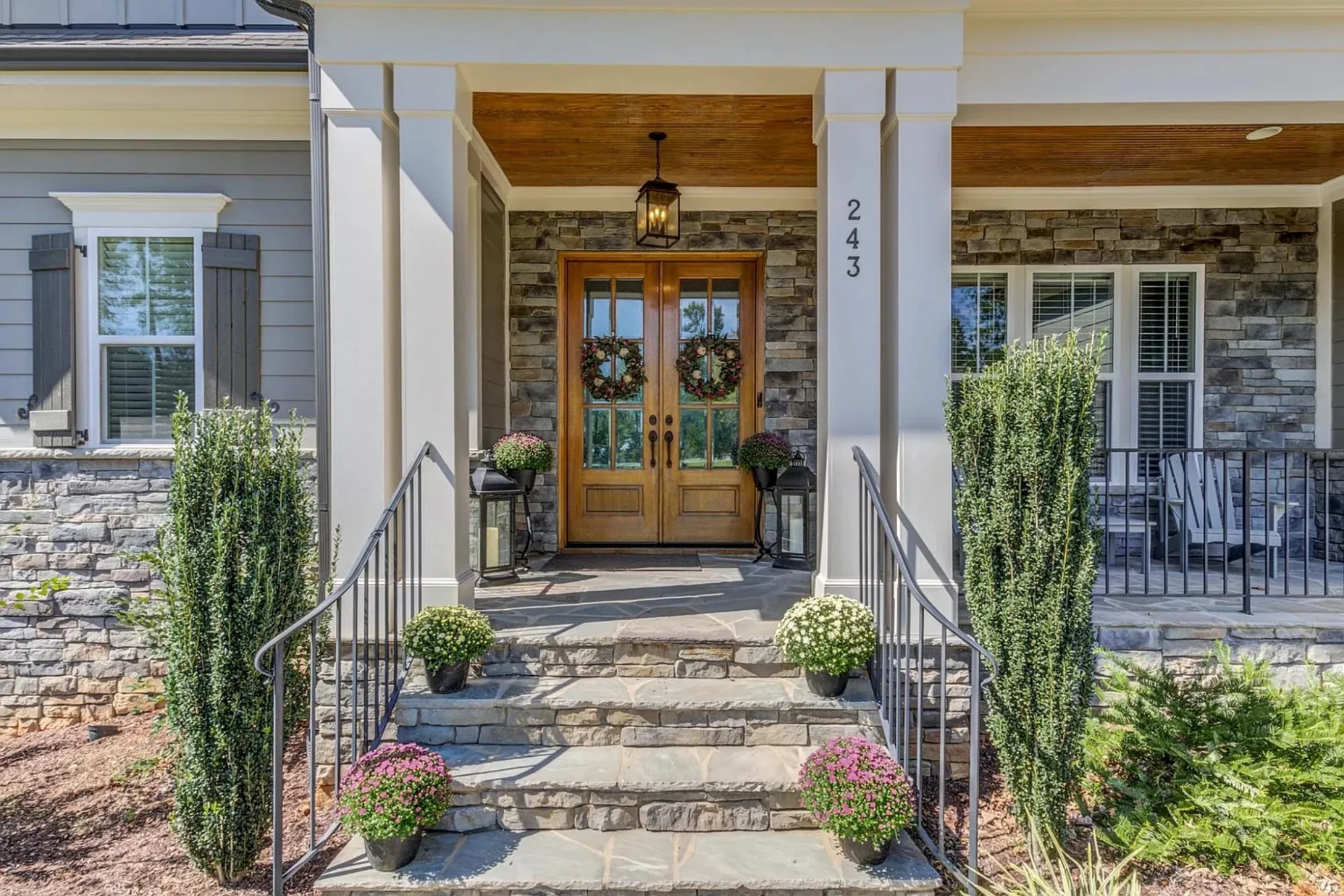 Spacious house Plan with Open Floor Plan and Unique Designs