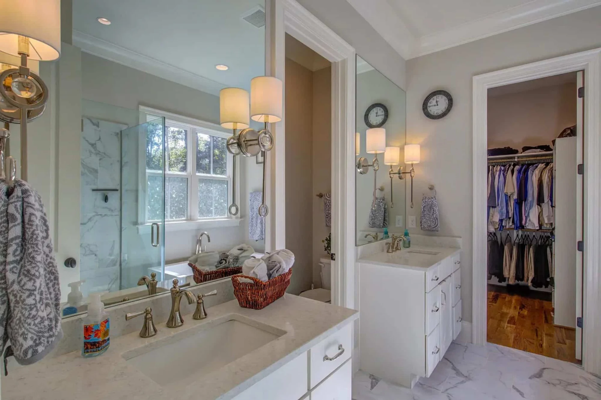 Spacious house Plan with Open Floor Plan and Unique Designs