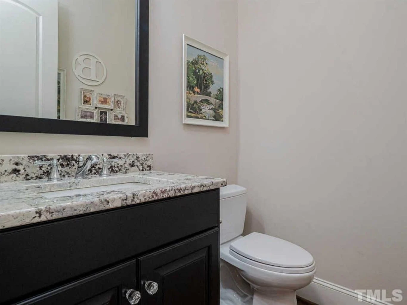 Beautiful house Floor Plans with CAD & Modern Designs