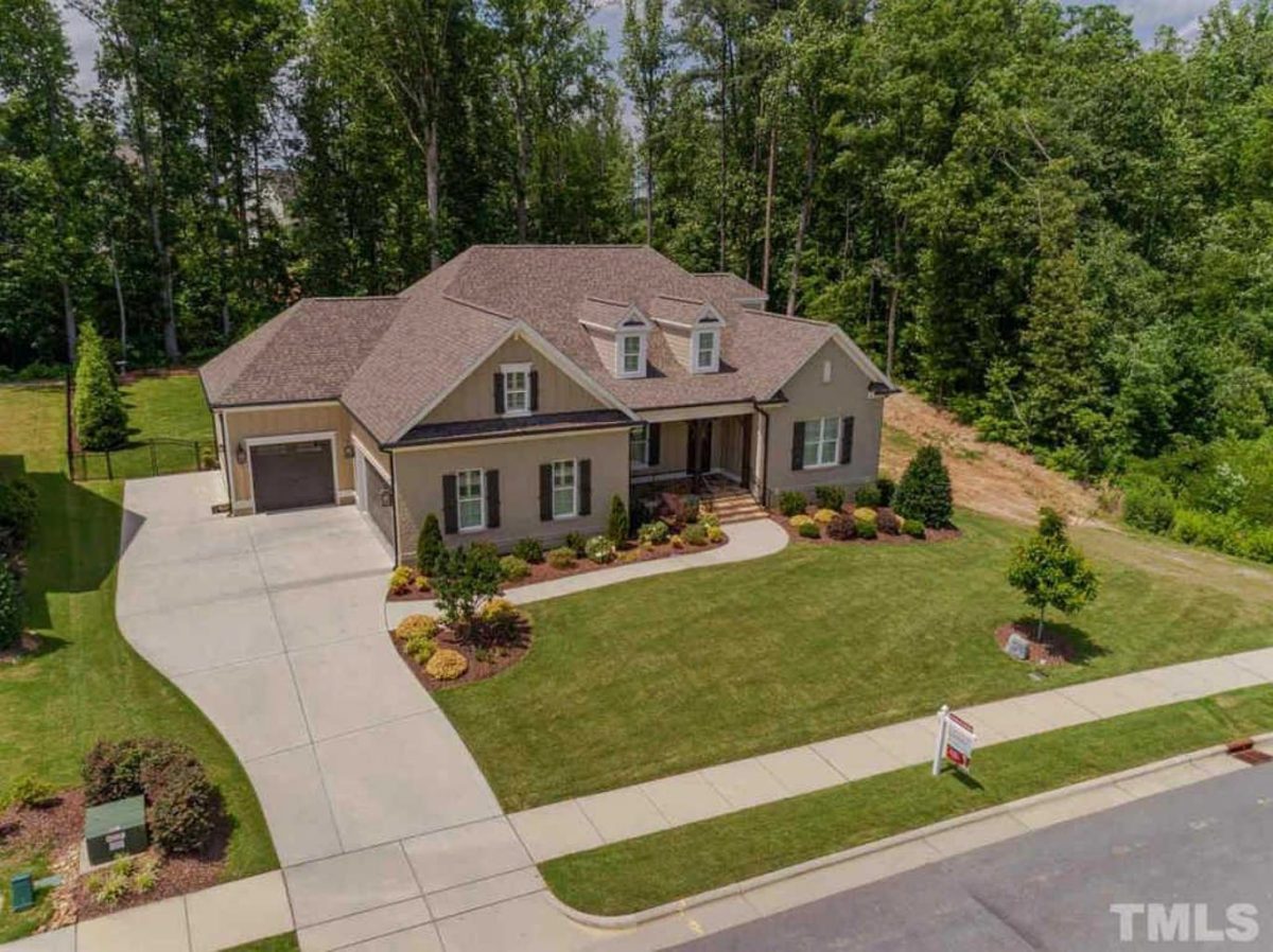 Beautiful house Floor Plans with CAD & Modern Designs