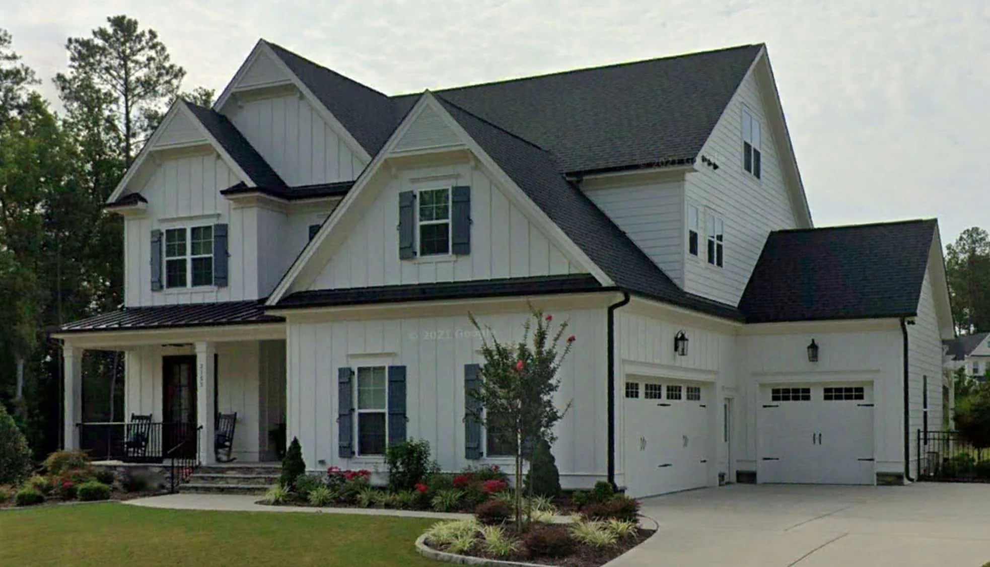 16-1430 HOUSE PLAN - Modern Farmhouse Home Plan – 5-Bed, 4-Bath, 3253 SF 3 Modern Farmhouse house Plan with 5 Bedrooms and CAD Designs