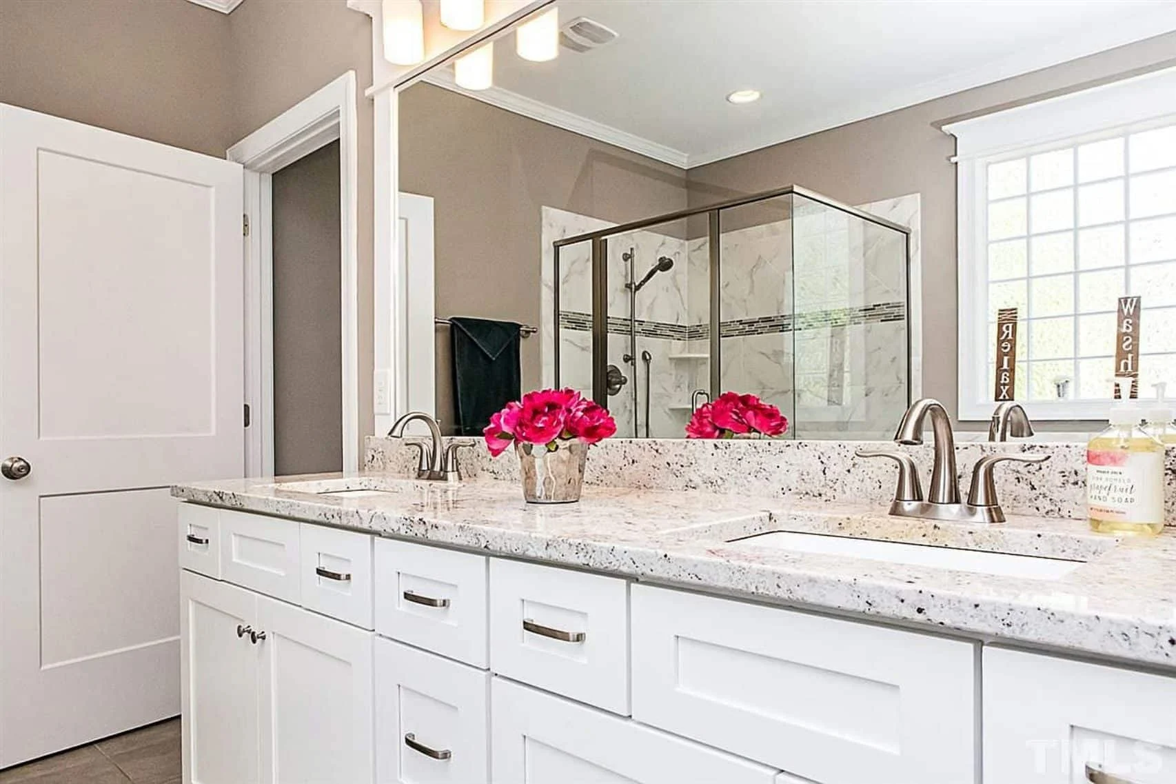 Traditional Craftsman house Plan with Detailed CAD Designs