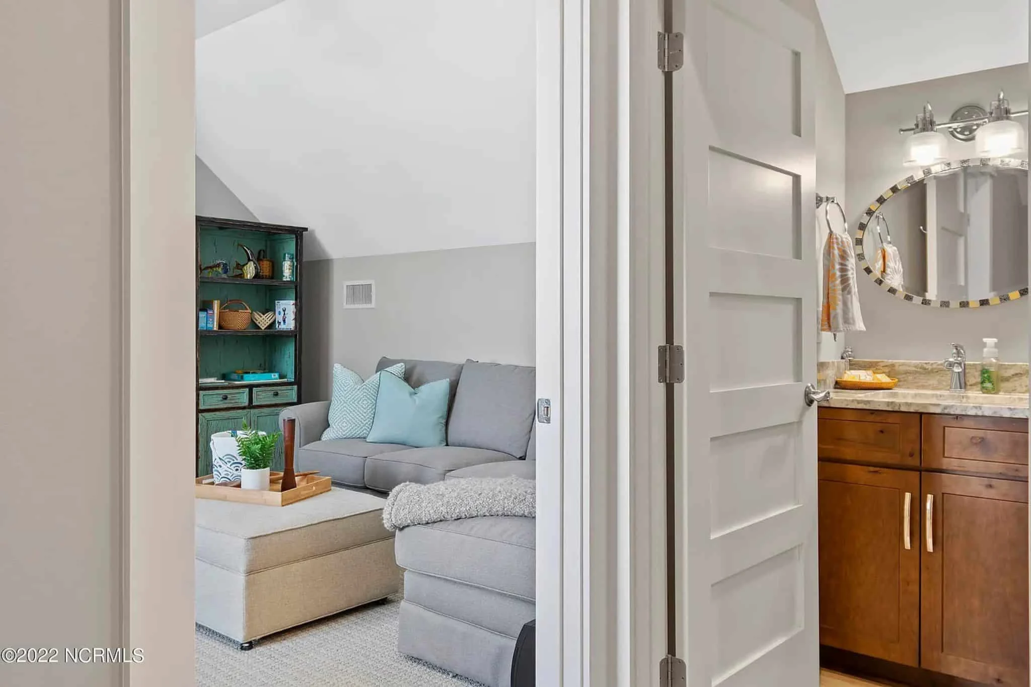 Craftsman house Design Blueprint with 2-Story Floor Plan