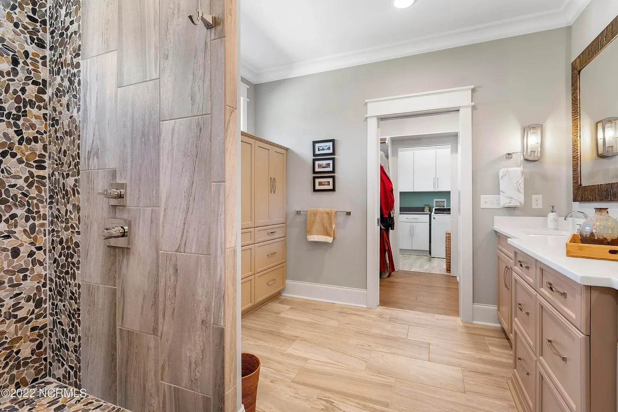 Craftsman house Design Blueprint with 2-Story Floor Plan