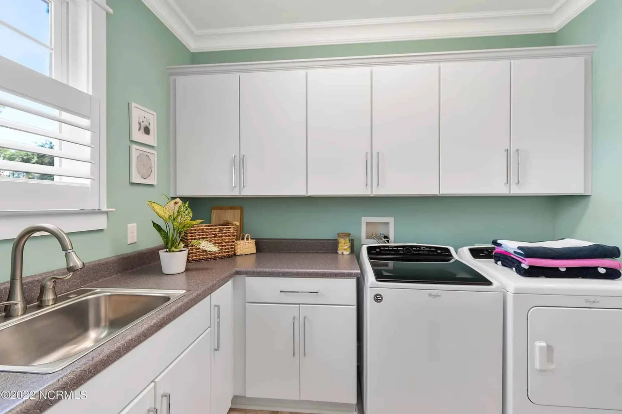 Craftsman house Design Blueprint with 2-Story Floor Plan