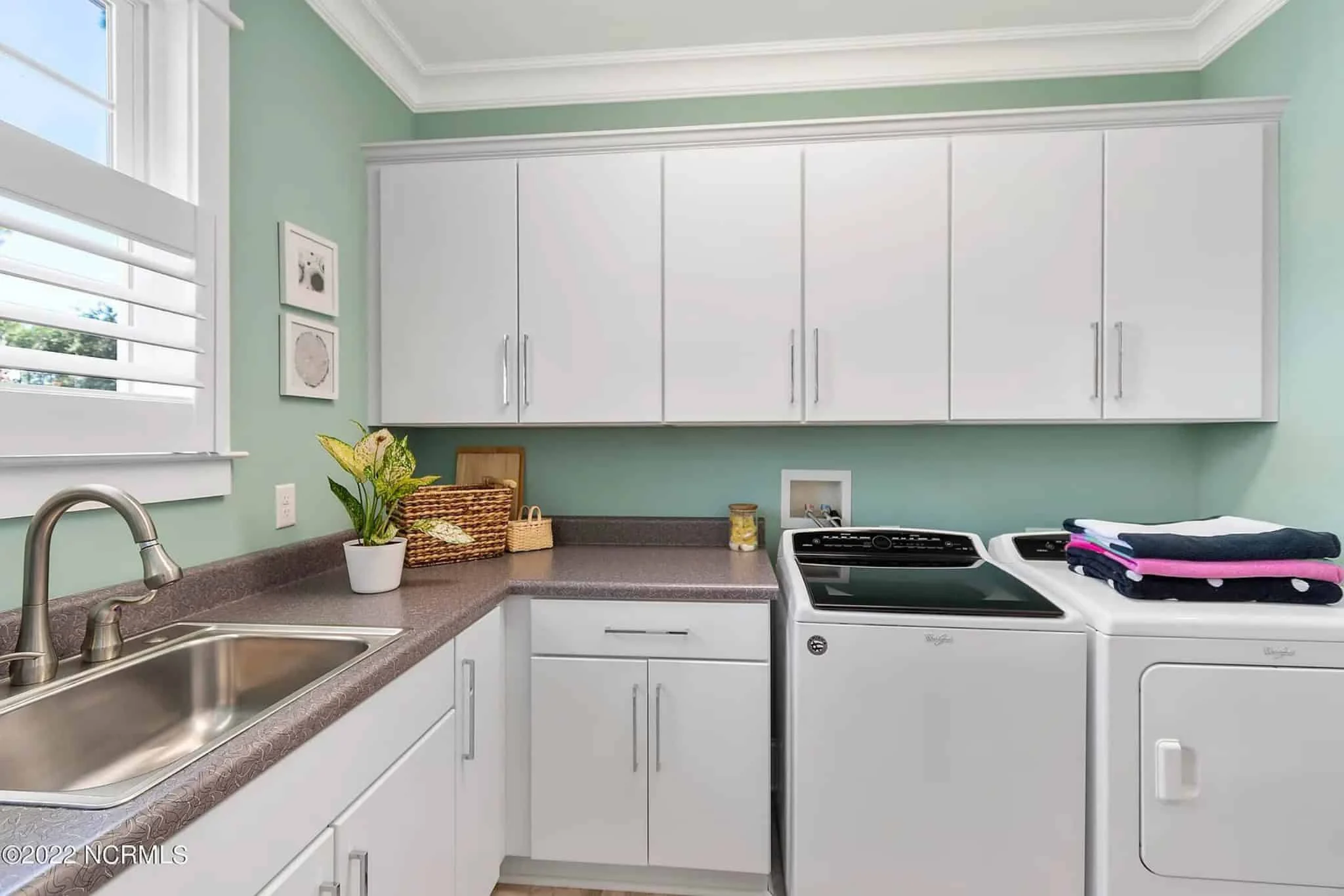 Craftsman house Design Blueprint with 2-Story Floor Plan