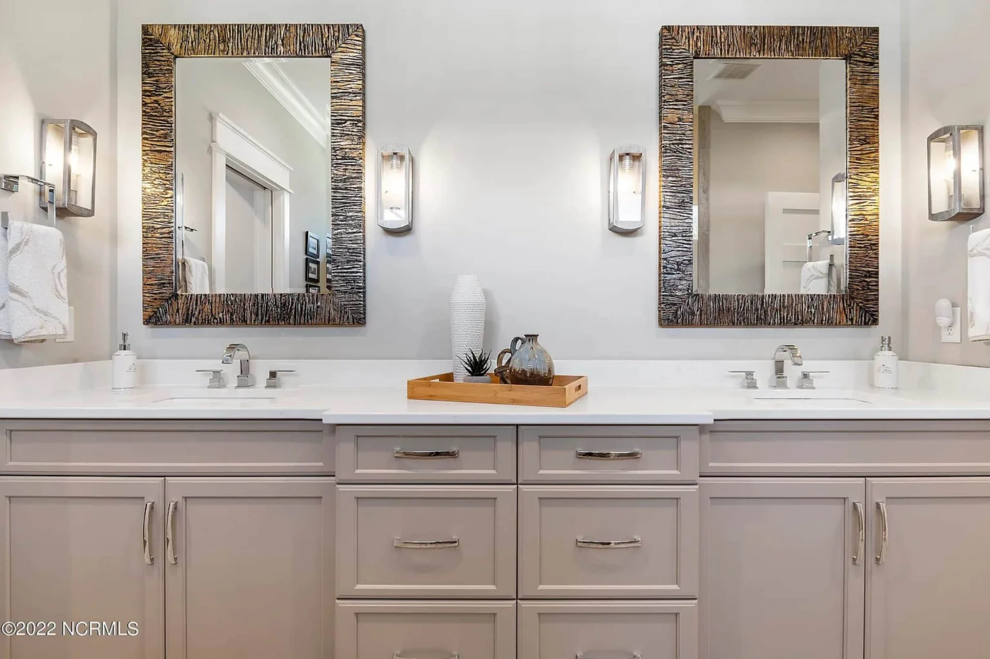 Craftsman house Design Blueprint with 2-Story Floor Plan