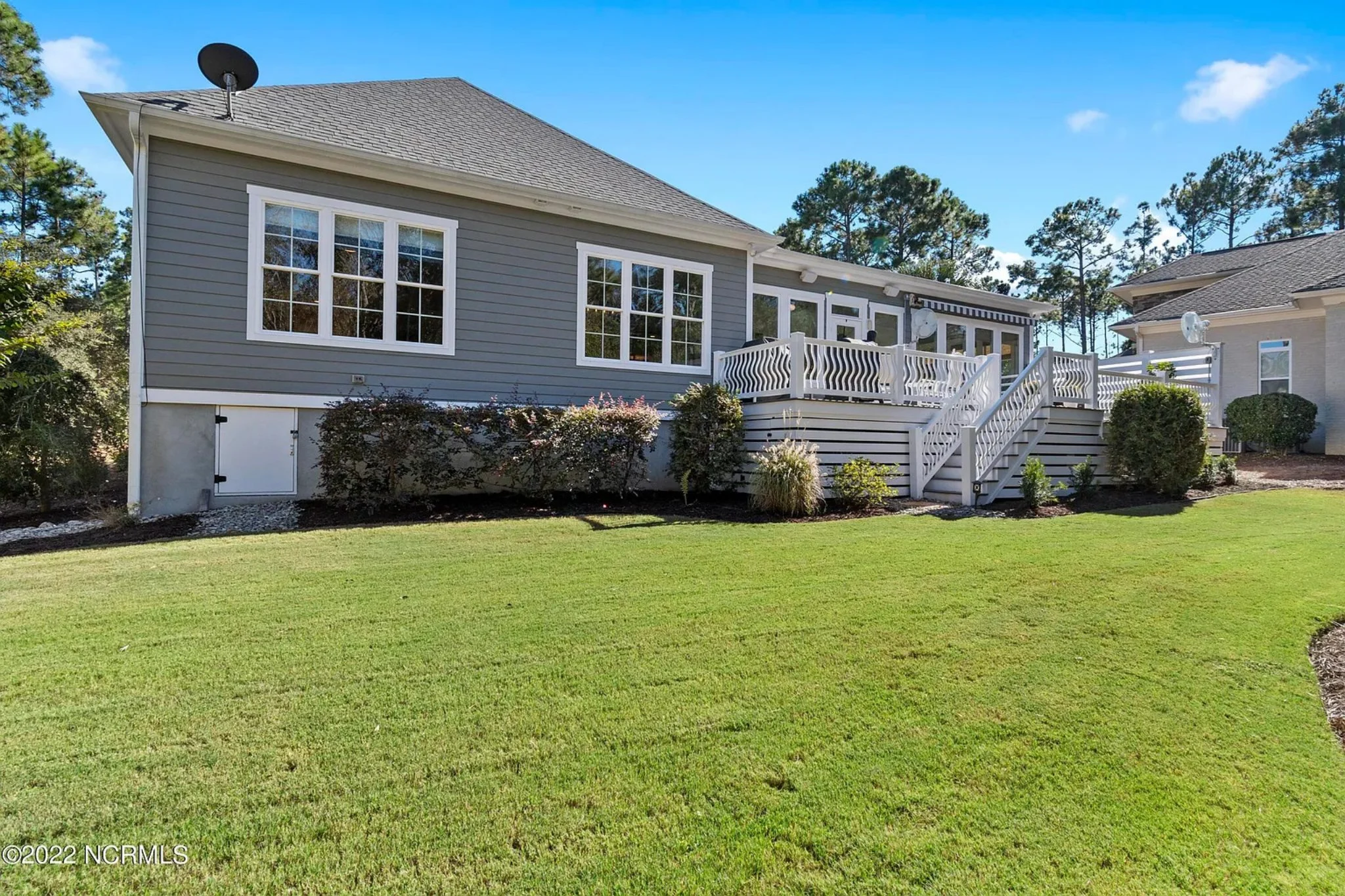 Craftsman house Design Blueprint with 2-Story Floor Plan
