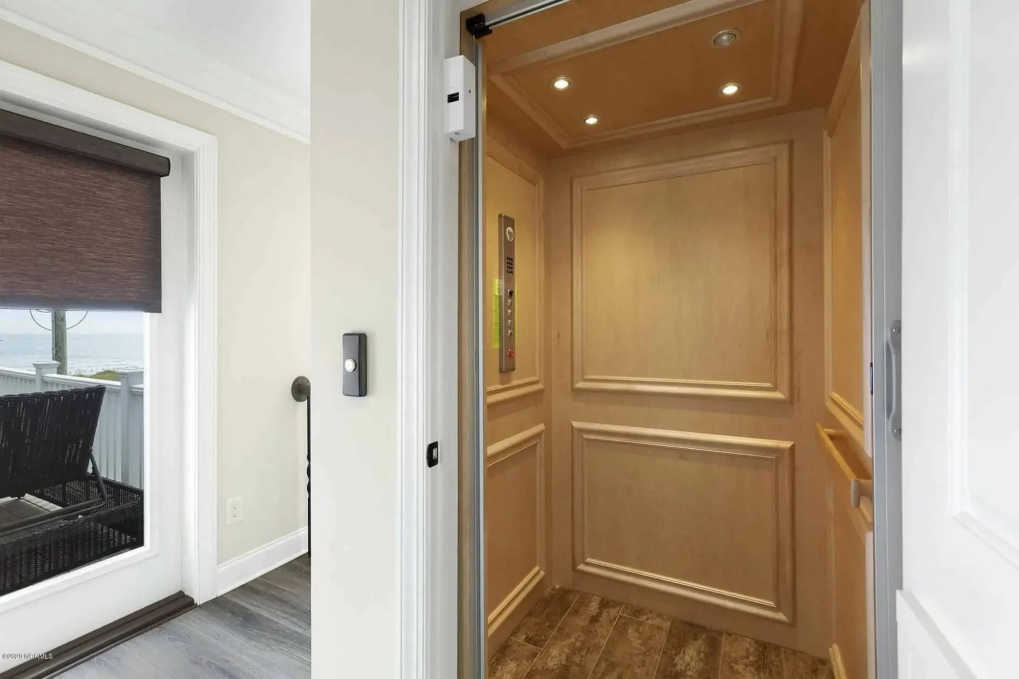 Contemporary Beach house